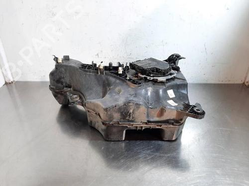 Used AdBlue tank RENAULT KANGOO Express (FW0/1_) 1.5 dCi 95 (FW16) (95 hp) 26226924