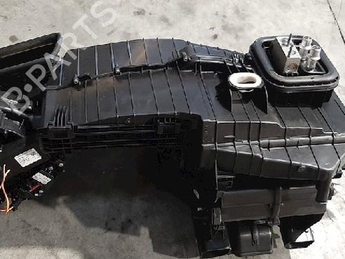 Used Heater matrix box MERCEDES-BENZ GLA-CLASS (X156) GLA 200 CDI 4-matic (156.902) (136 hp) 10878155