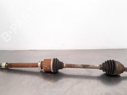 Used Right front driveshaft OPEL VIVARO B Van (X82) 1.6 CDTI (05) (120 hp) 23585666