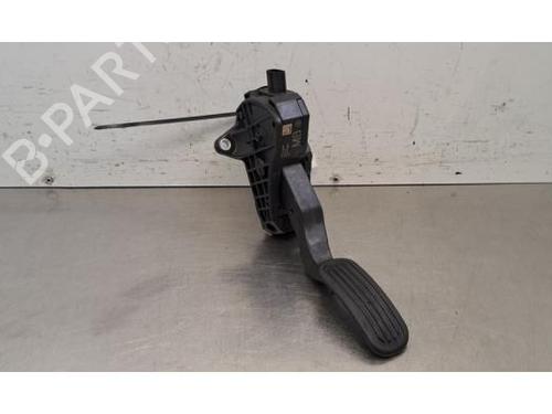 Used Pedal Pedal TOYOTA YARIS CROSS (MXP_) 1.5 Hybrid AWD-i (MXPJ16) (131 hp) 40289219 40289219