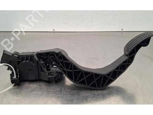 Pedal PEUGEOT 208 II (UB_, UP_, UW_, UJ_) 1.2 PureTech 100 (101 hp) 32284605