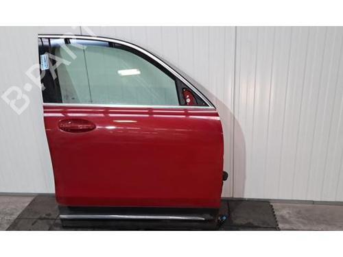 right-front-door-mercedes-benz-glb-x247-2019-23598849 main image