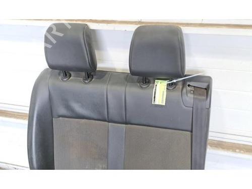 Right front seat PEUGEOT EXPERT Van (V_) 2.0 BlueHDi 145 | BP26897351C16