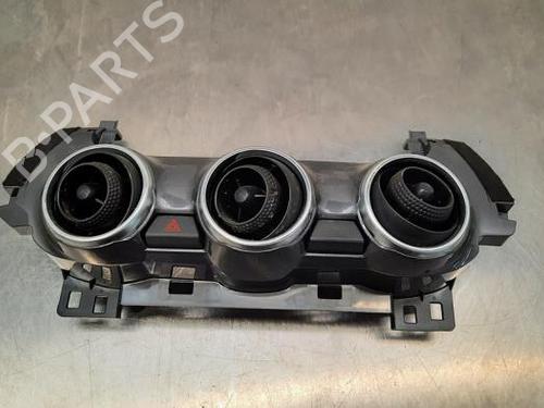 Used Air vent NISSAN JUKE (F16_) DIG-T 117 (117 hp) 23605096