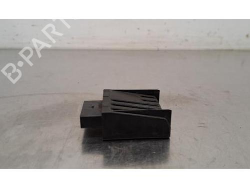 Elektronisk modul AUDI Q3 (F3B) 35 TDI (150 hp) 29393228