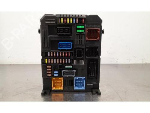 Used Fuse box PEUGEOT 2008 II (UD_, US_, UY_, UJ_, UR_, UC_) 1.5 BlueHDI 110 (UDYHSK) (110 hp) 23618419
