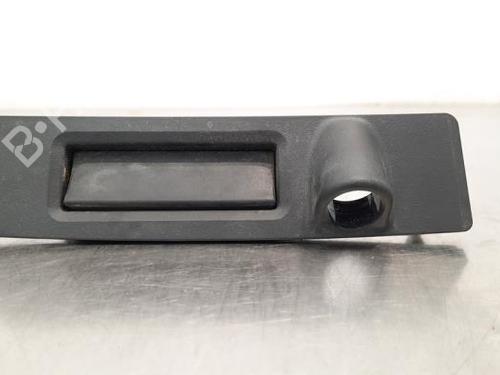 kombi-kontakt-stilkkontakt-tesla-model-y-5yjy-2019-34198224 main image