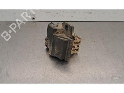 Used Electronic module Electronic module DACIA DUSTER (HM_) 1.2 TCe 125 (HMMA) (125 hp) 40483944 40483944