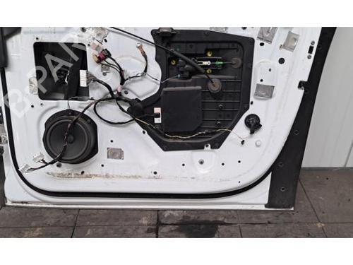 Right front door TESLA MODEL X (5YJX) 75D AWD | BP15043648C3  - Image 9