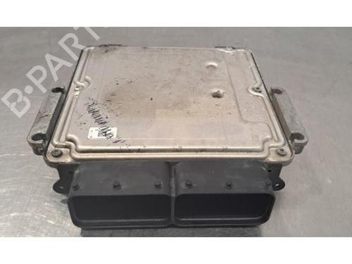 Used Engine control unit (ECU) Engine control unit (ECU) IVECO DAILY VI Platform/Chassis 33S14, 35S14, 35C14, 38S14 (136 hp) 33167454 33167454