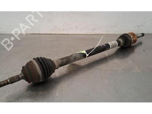 Used Right front driveshaft PEUGEOT 2008 I (CU_) 1.2 VTi (82 hp) 28966521