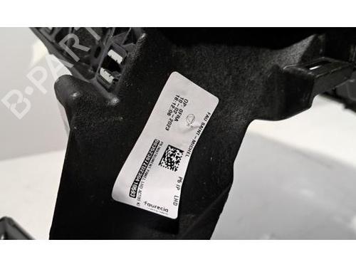 Dashboard PEUGEOT 308 III (FB_, FH_, FP_, F3_, FM_) Hybrid 136 (FPHPYC) | BP31273058C46 