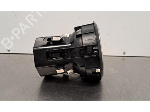 Air vent MERCEDES-BENZ A-CLASS Saloon (V177) A 180 (177.184) | BP31054334I21 