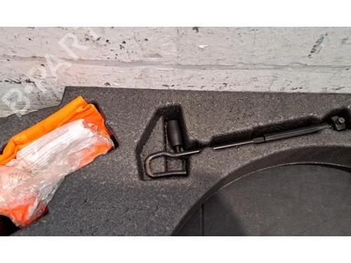 Kopholder/Genstandsholder AUDI A3 Limousine (8VS, 8VM) RS3 quattro | BP29701273I37 