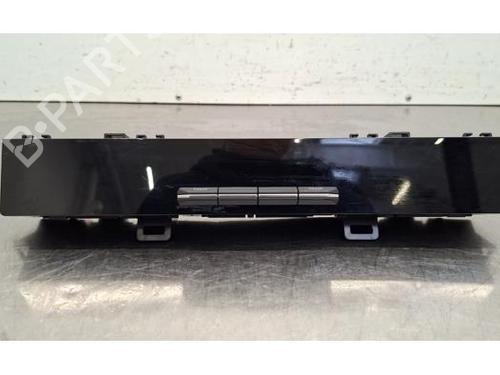 climate-control-subaru-solterra-2022-37091739 main image