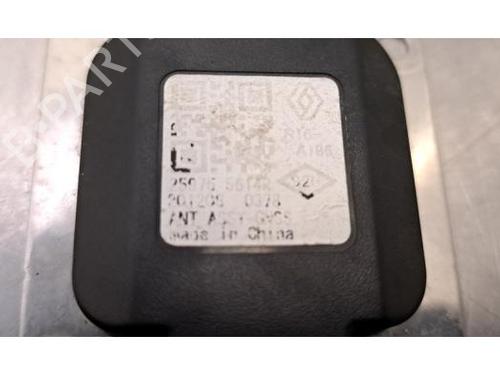 Antenna/Base RENAULT TWINGO III (BCM_, BCA_) 1.0 SCe 65 (BCMJ) | BP32284413C140