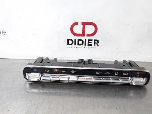 Used Climate control MERCEDES-BENZ A-CLASS Saloon (V177) A 180 (177.184) (136 hp) 10884505