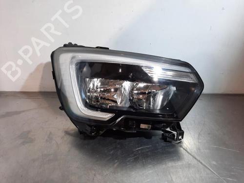 Faro derecho RENAULT MASTER III Van (FV) 2.3 dCi 150 FWD (FV0F, FV03, FV09) (150 hp) 32664810
