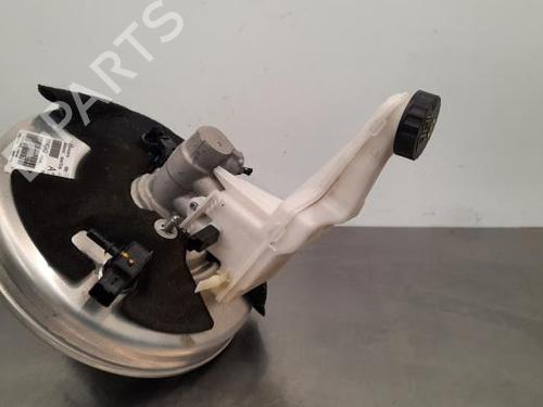 Used Servo brake DS DS 4 II (FR_, FB_, F3_) BlueHDi 130 (FBYHZT) (131 hp) 23596691