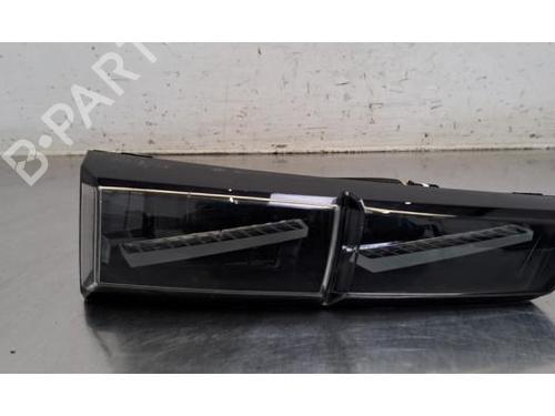 Used Right taillight Right taillight PEUGEOT 308 III (FB_, FH_, FP_, F3_, FM_) Hybrid 180 (F3DGXT, F3DGMH) (181 hp) 35997534 35997534