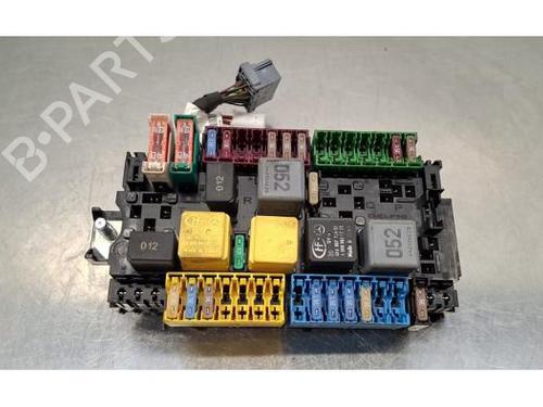 fuse-box-mercedes-benz-vito-van-w447-2014-31842971 main image