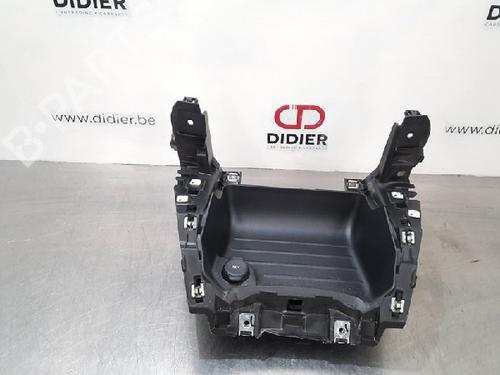 Used Cup/Object holder PEUGEOT 2008 II (UD_, US_, UY_, UJ_, UR_, UC_) 1.2 PureTech 130 (USHNS, URHNS) (130 hp) 10888051
