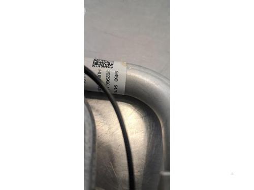 AC pipe BMW i4 (G26) eDrive35 | BP40285433M126 - Image 4