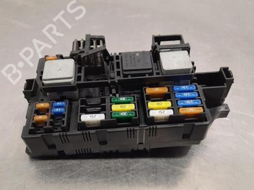 Used Fuse box Fuse box MERCEDES-BENZ GLE (V167) GLE 350 de 4-matic (167.117) (306 hp) 34198146 34198146