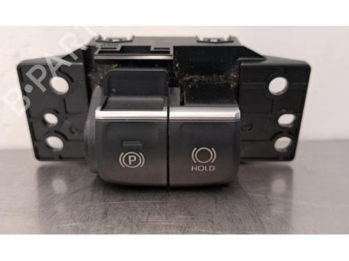 Switch TOYOTA COROLLA Estate (_E21_) 1.8 Hybrid (ZWE211W) | BP26589900I30 