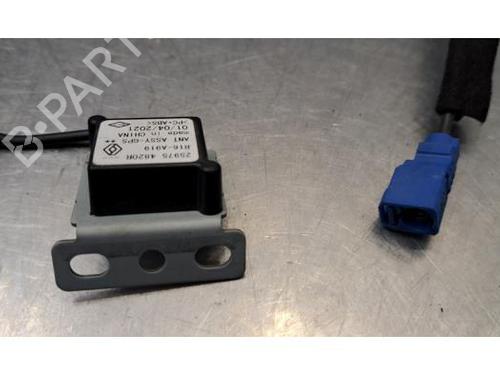 Electronic module RENAULT MASTER III Van (FV) 2.3 dCi 145 FWD (FV0E, FV0F, FV0H, FV02, FV0M, FV0S,... | BP39235214M83 - Image 3