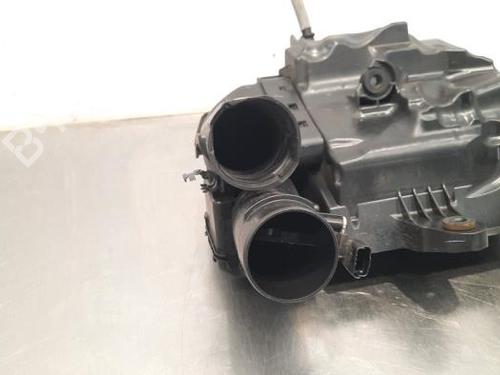 Used Air filter box PEUGEOT 5008 II (MC_, MJ_, MR_, M4_) 1.5 BlueHDi 130 (MCYHZJ, MCYHZR, MCYHZX) (131 hp) 23588814