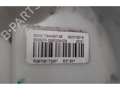 Used Fuel pump BMW 3 (F30, F80) 320 d (163 hp) 10878976