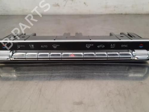 Used Climate control MERCEDES-BENZ A-CLASS Saloon (V177) AMG A 35 4-matic (177.151) (306 hp) 23604404