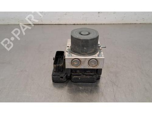 Used ABS pump SUZUKI SX4 S-Cross (JY) 1.0 (AKK 310) (111 hp) 29521798