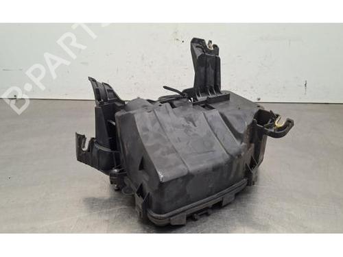 Used Fuse box Fuse box 38491353 38491353