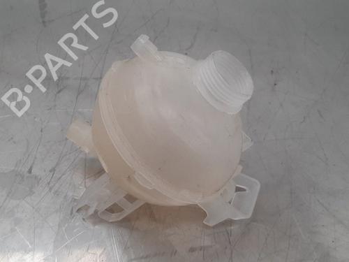 Used Expansion tank PEUGEOT 3008 II SUV (MC_, MR_, MJ_, M4_) 1.2 THP/ PureTech 130 (MRHNSM, MRHNSU, MRHNSJ, MRHNYW,... (131 hp) 15791905