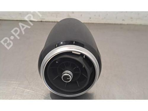 air-vent-mg-mg-zs-suv-azs1-2017-33277556 main image