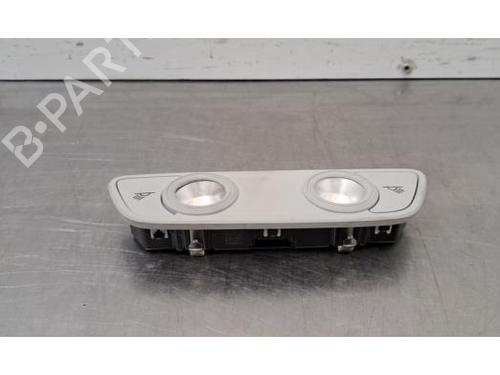 interior-roof-light-audi-q8-e-tron-suv-geg-2022-35780284 main image