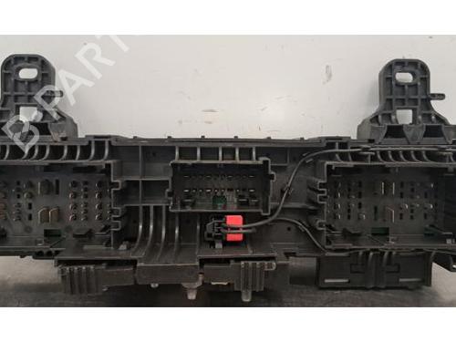 Fuse box TESLA MODEL S (5YJS) 100D AWD | BP40289306E1 - Image 2