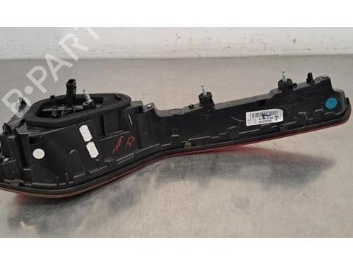 Right taillight RENAULT MEGANE IV Hatchback (B9A/M/N_) 1.6 E-TECH 160 (B9NH) | BP29871906C35 