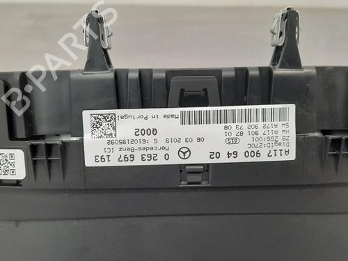 Instrument cluster MERCEDES-BENZ GLA-CLASS (X156) GLA 180 (156.942) | BP15038039C47 