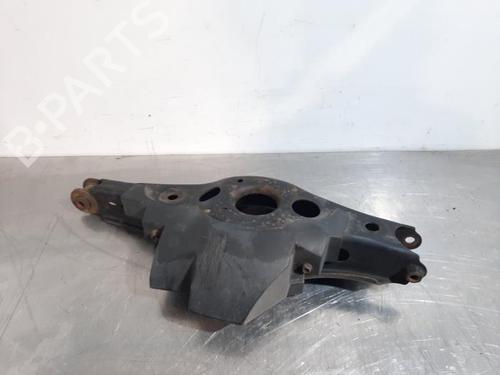 Used Right rear suspension arm TOYOTA RAV 4 III (_A3_) 2.2 D 4WD (ALA30_, ALA30R) (150 hp) 18236760