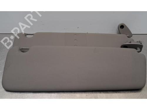 Used Right sun visor Right sun visor 37686249 37686249