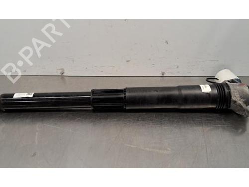 Højre bagtil støddæmper Højre bagtil støddæmper VW GOLF VIII Variant (CG5, DB5) 2.0 TDI (116 hp) 33476730 33476730