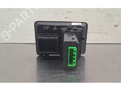 Switch LAND ROVER DEFENDER Van (L663) 3.0 D250 MHEV 4x4 | BP39495533I30 - Image 4