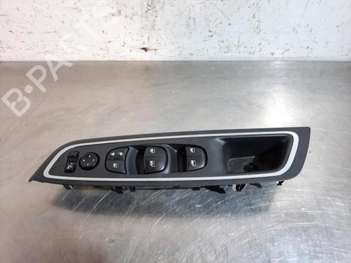 Used Switch NISSAN MICRA V (K14) 1.0 IG-T (92 hp) 23622885