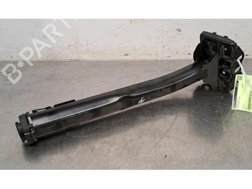 Used Bumper shock absorber PEUGEOT 308 III (FB_, FH_, FP_, F3_, FM_) Hybrid 136 (FPHPYC) (136 hp) 24870897
