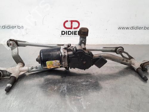 Used Front wipers mechanism CITROËN DS3 (SA_) 1.4 HDi 70 (SA8HP4) (68 hp) 10895570