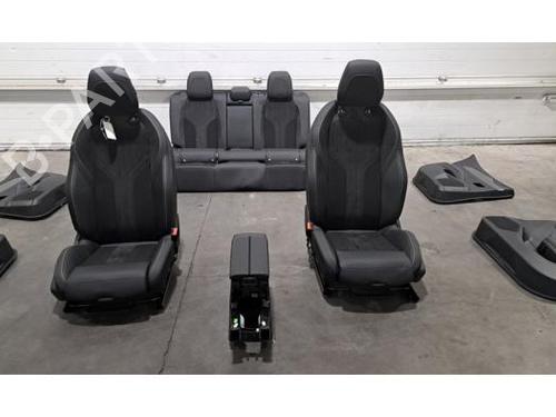 Used Seats set PEUGEOT 308 III (FB_, FH_, FP_, F3_, FM_) e-308 (FMZKWZ) (156 hp) 30501308