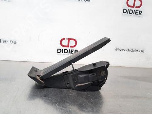Used Pedal BMW 5 (F10) 518 d (150 hp) 23643067